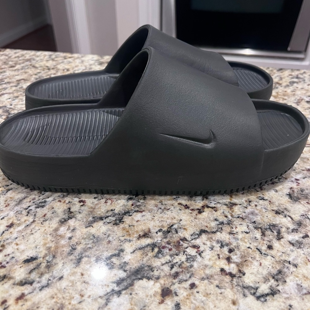 Nike calm slide sandals
